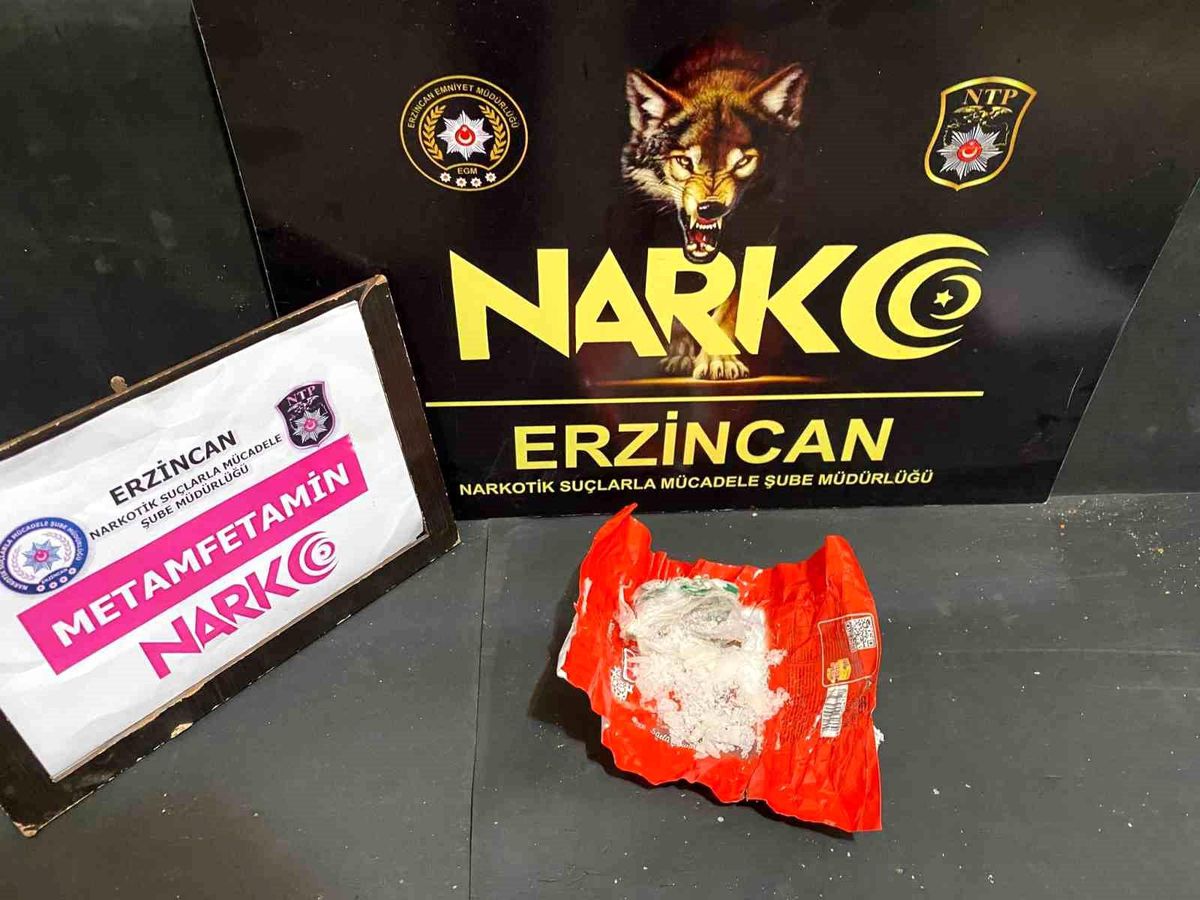 Erzincan'da Metamfetamin Operasyonu: 14,01 Gram Ele Geçirildi