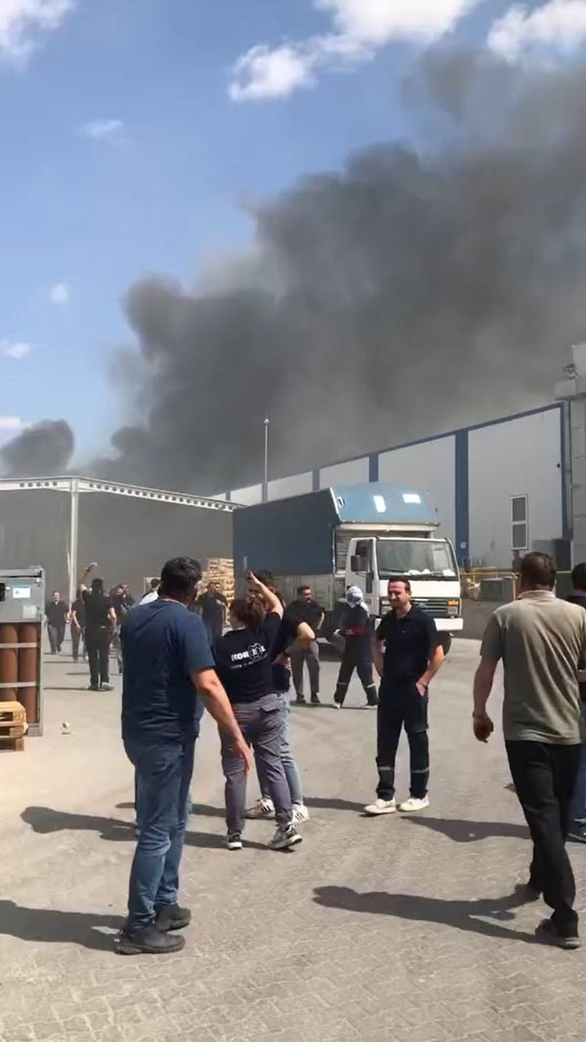 Eskişehir'de Fabrika Yangını Kontrol Altına Alındı