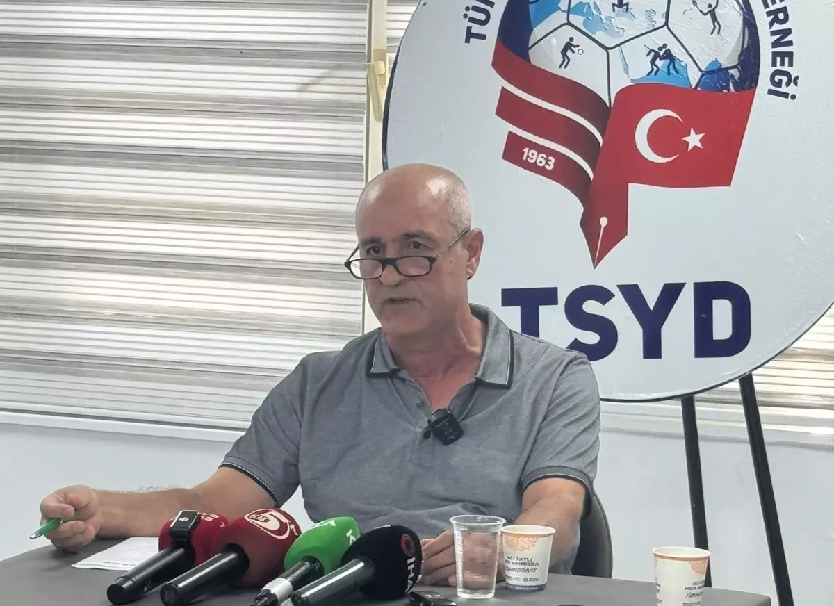Eyüp Arın, Adanaspor'dan Ayrıldığını Duyurdu