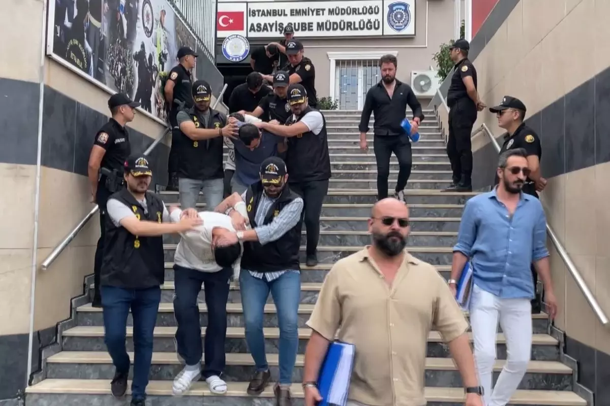 İstanbul Emniyeti'nden organize suç örgütüne 4 ilde operasyon: 14 tutuklu
