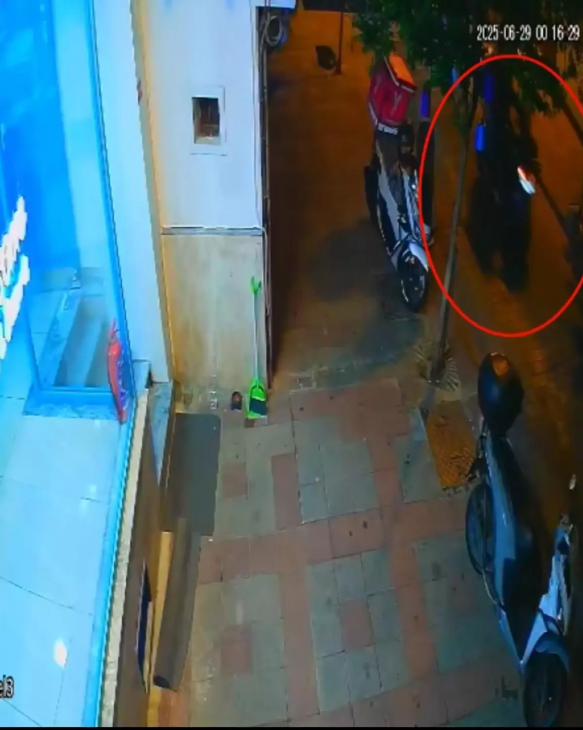 Kağıthane'de Silahlı Saldırı: İki Kardeş Yakalandı
