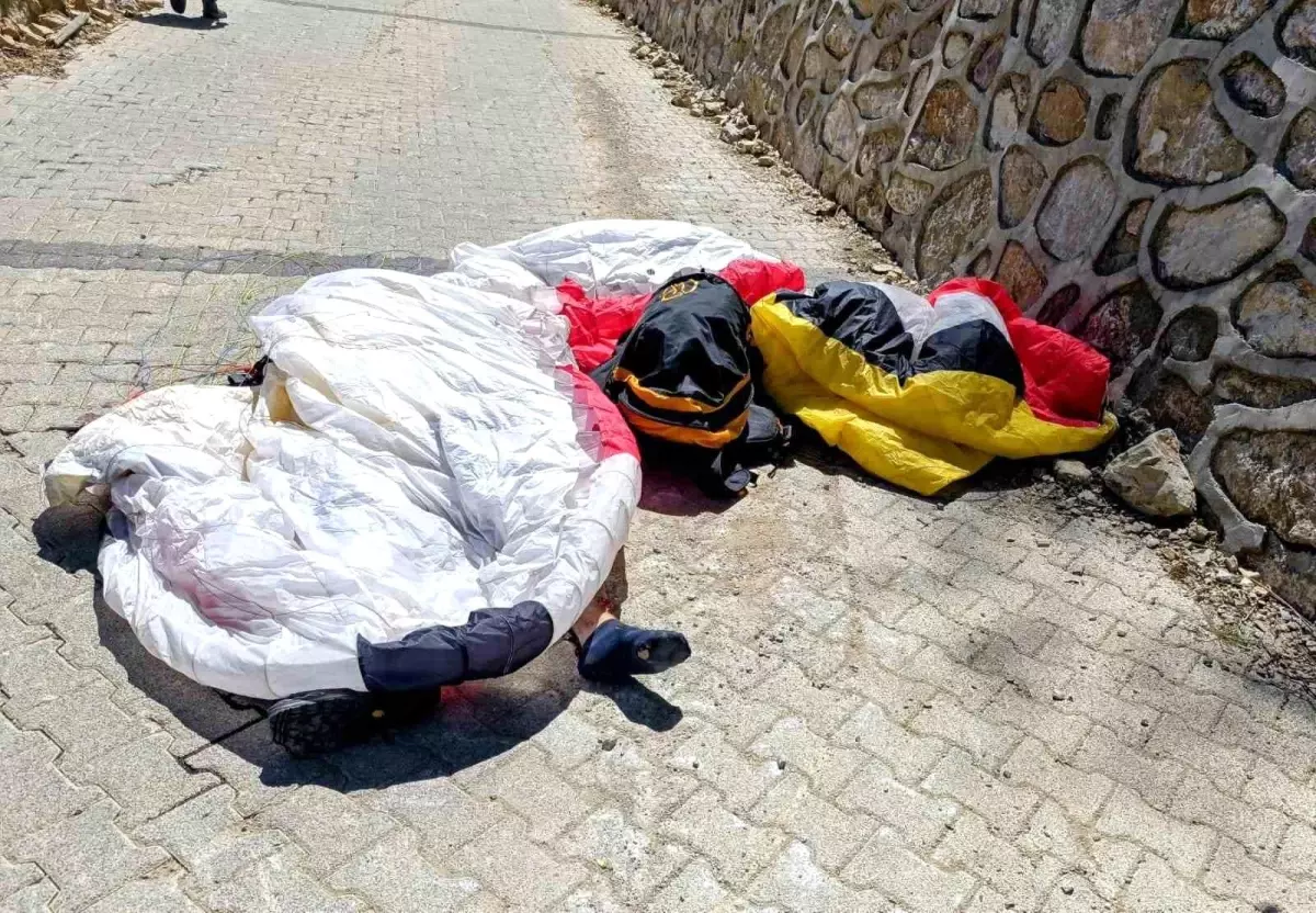 Fethiye'deki Paraşüt Kazasında İsviçreli Turist Hayatını Kaybetti