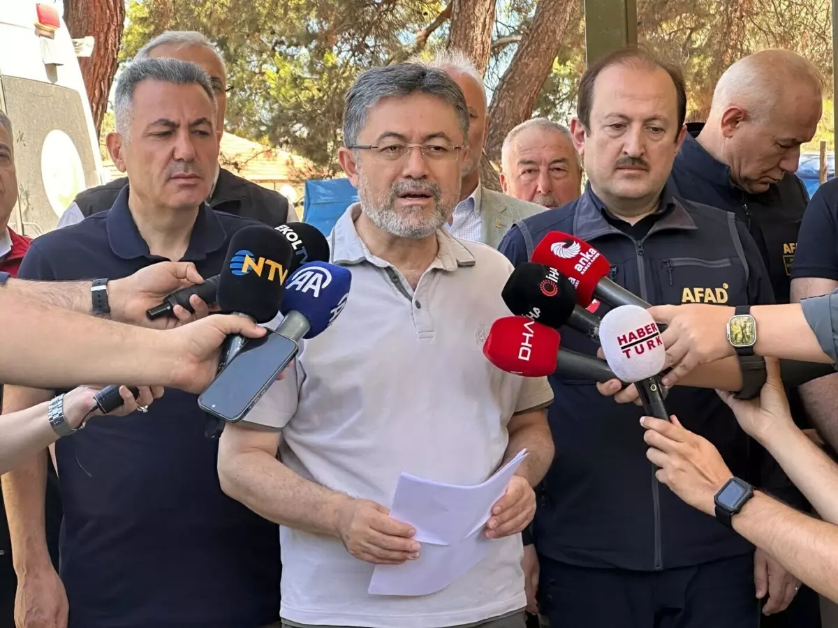 İzmir'deki orman yangını 2'nci gününde (2)