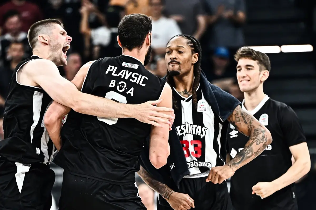 Ligde final oynayan Beşiktaş Fibabanka'da 6 ayrılık birden