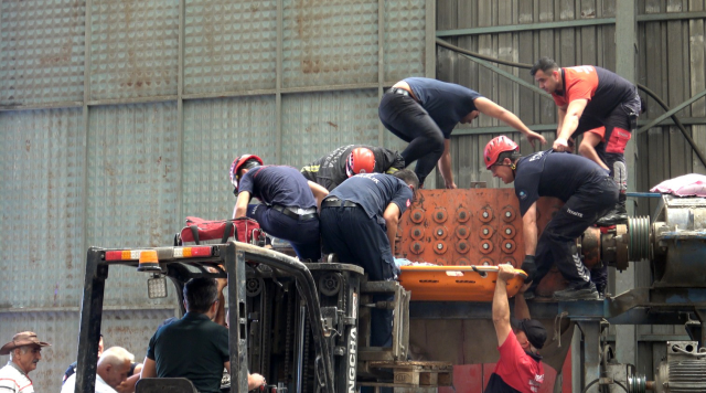 Horrific incident in the plastic factory! The worker's legs were severed