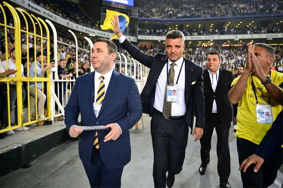 Saadettin Saran, Fenerbahçe Başkanlığı için Adaylığını Duyurdu