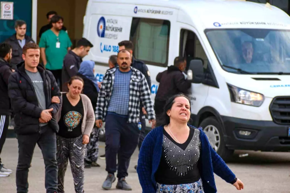 Eşini 17 Bıçak Darbesiyle Öldüren Sanığa Ağırlaştırılmış Ömür Boyu Hapis Cezası
