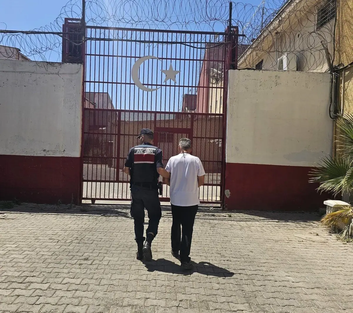 Silahlı Terör Örgütü Üyesi Yakalandı