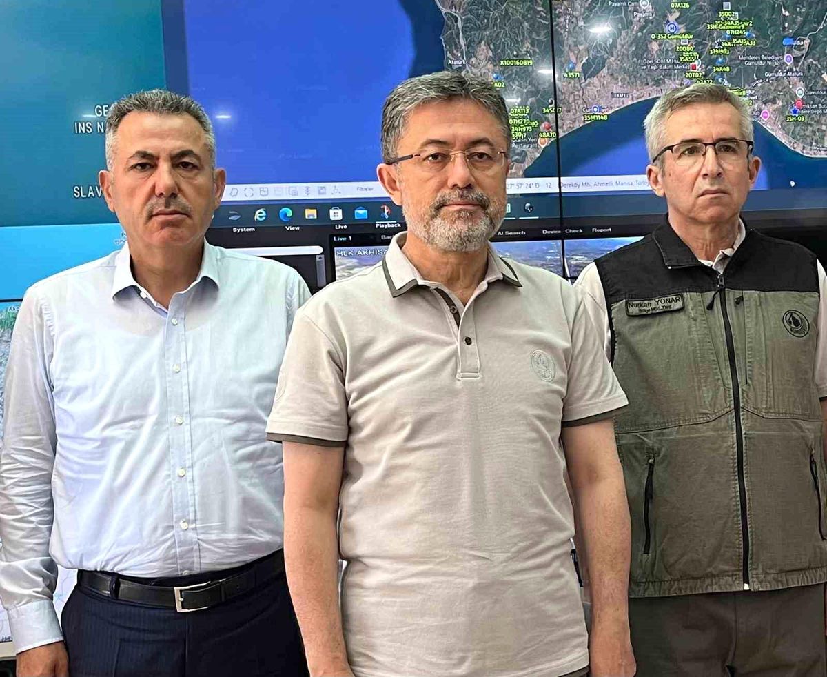 Bakan Yumaklı: 'Yangınlarda düne göre çok iyiyiz'