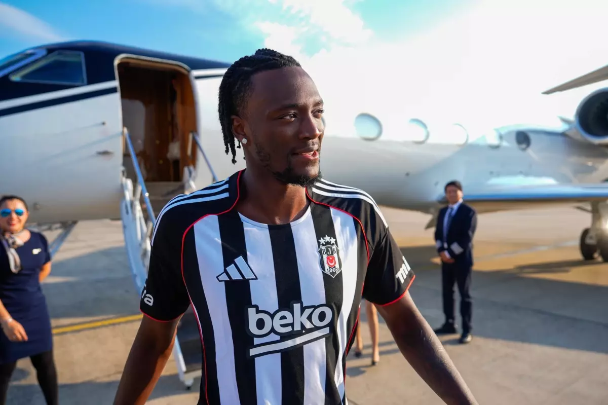 Beşiktaş'ın yeni yıldızı Abraham İstanbul'a geldi! İşte ilk sözleri