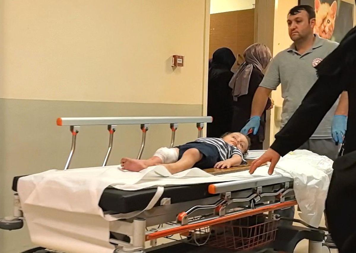 Bursa'da 2 Yaşındaki Çocuk Pencereden Düşerek Ağır Yaralandı