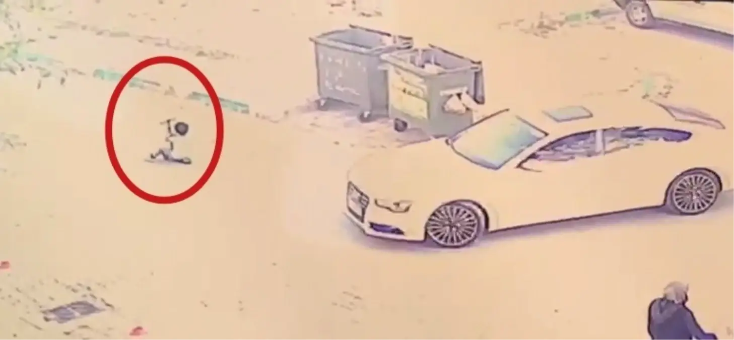 Otomobilin Çarptığı 4 Yaşındaki Çocuk Ağır Yaralandı