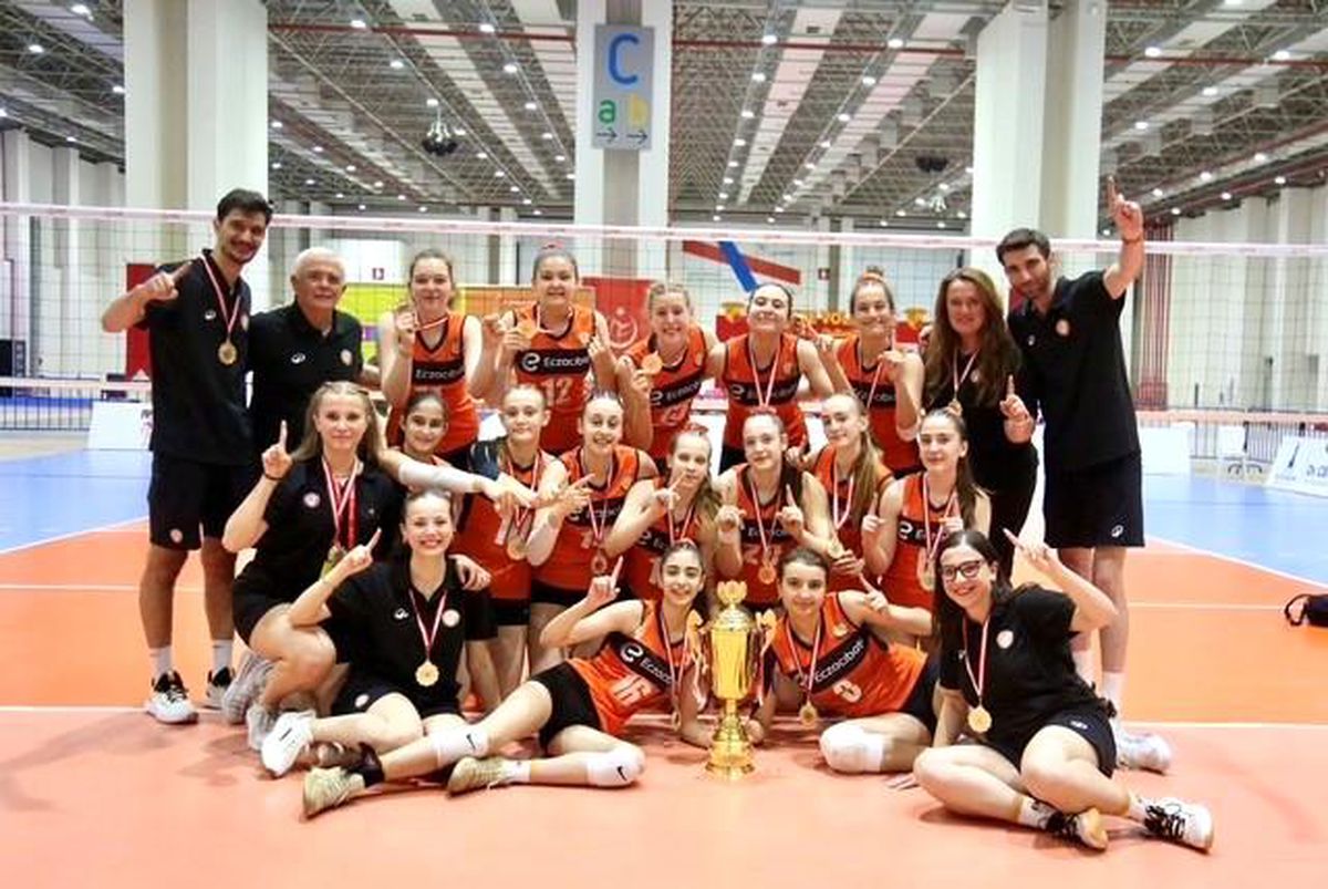 Eczacıbaşı Spor Kulübü Büyük Başarılar Elde Etti