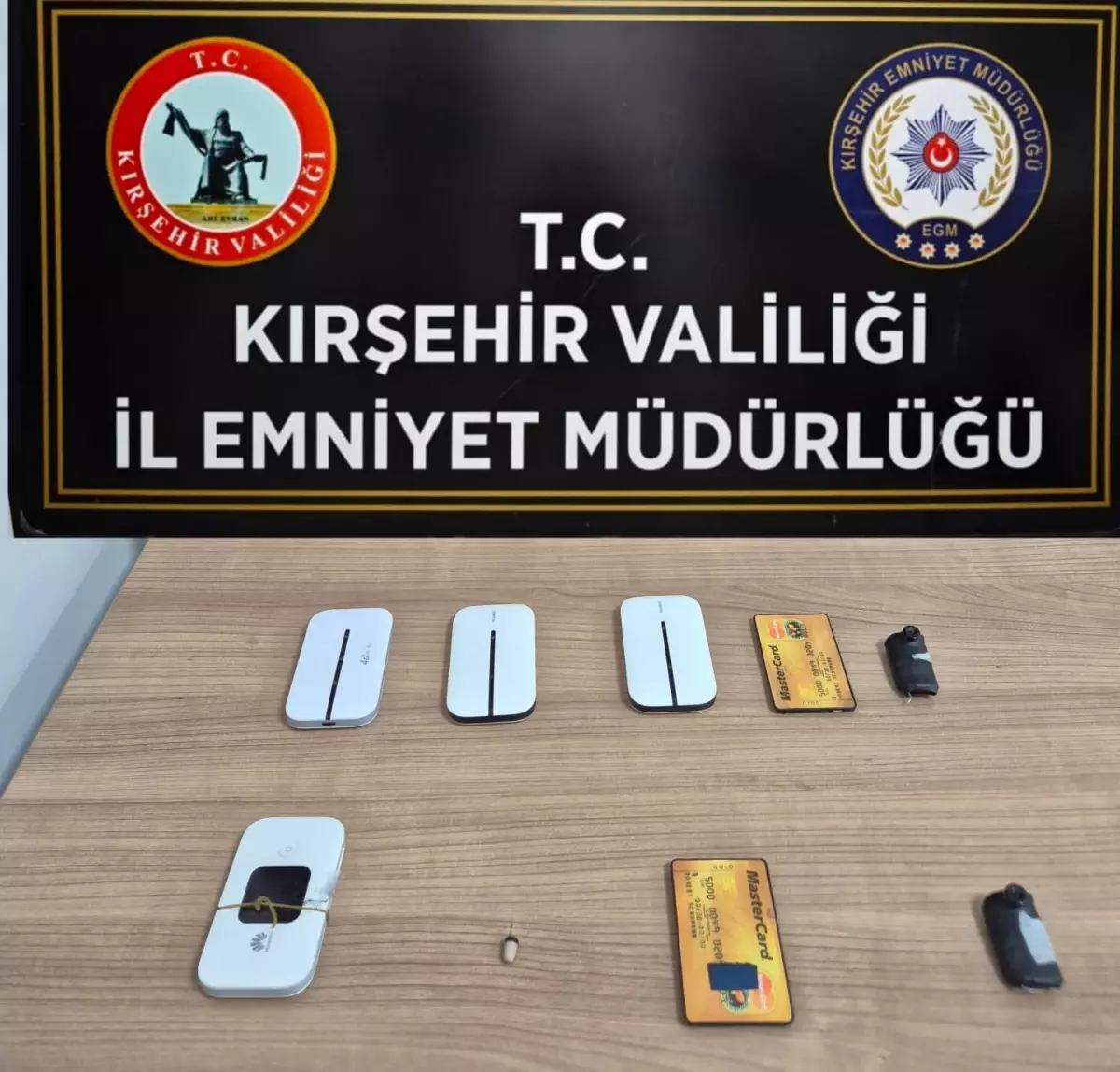 Kırşehir'de Ehliyet Sınavında Kopya Çekilen Düzeneğe Operasyon