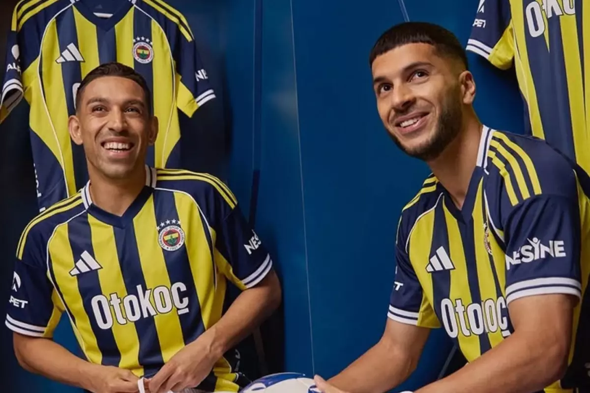 Fenerbahçe yeni sezon formalarını tanıttı