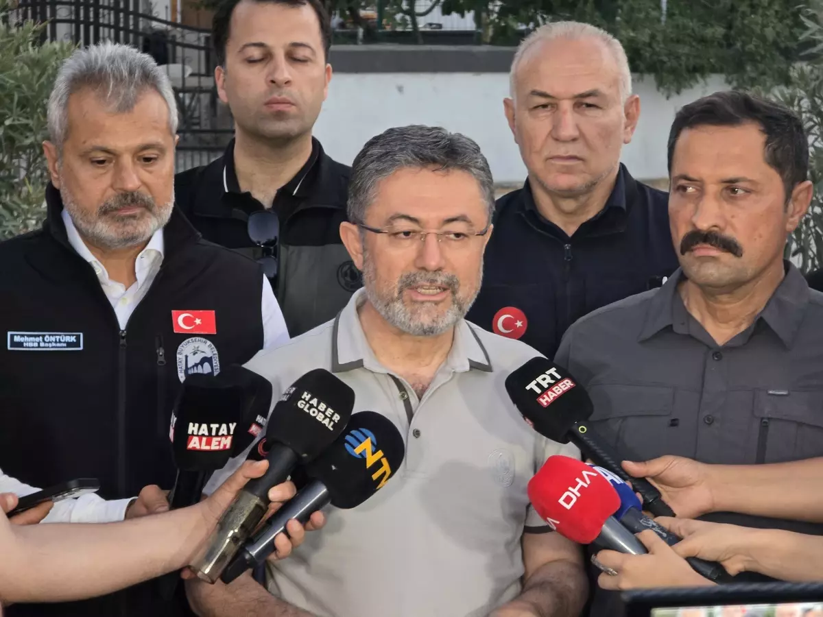 Bakan Yumaklı: Hatay'daki Orman Yangınında Enerji Düşürüldü