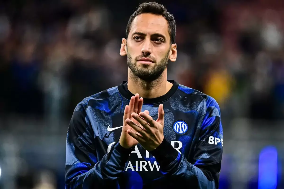 Inter'de Hakan krizi! Takım arkadaşı esip gürleyince başkan resti çekti