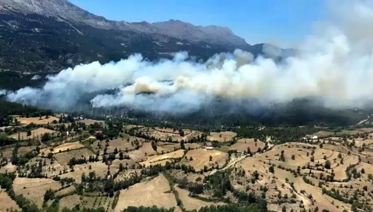 Isparta'da Orman Yangınına Hızla Müdahale Ediliyor