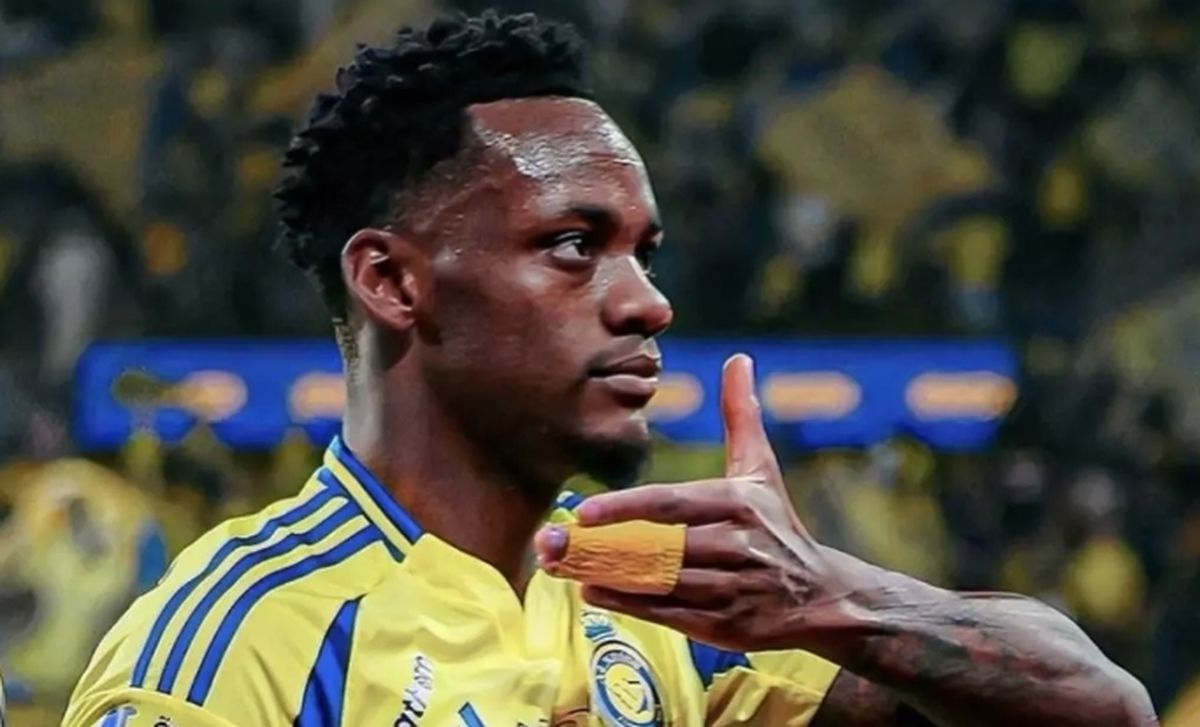 Jhon Duran uçak takip kodu ne, ne zaman saat kaçta İstanbul'a gelecek?