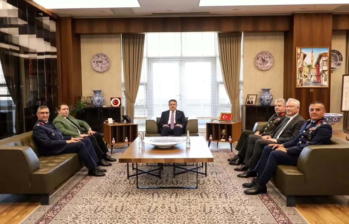 Kütahya Valisi Musa Işın, Milli Savunma Bakanlığı Heyetini Ağırladı