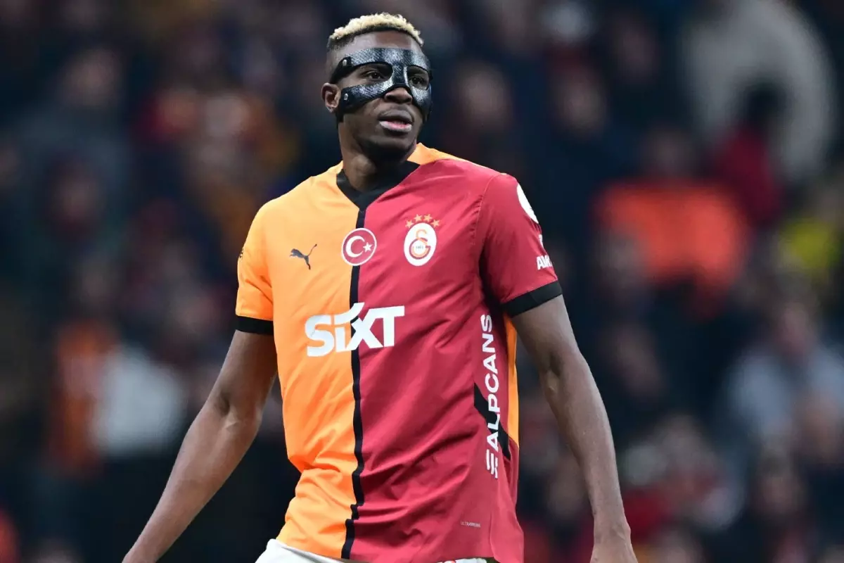 Napoli'de olay! Osimhen kadro dışı bırakılarak genç takıma yollanıyor