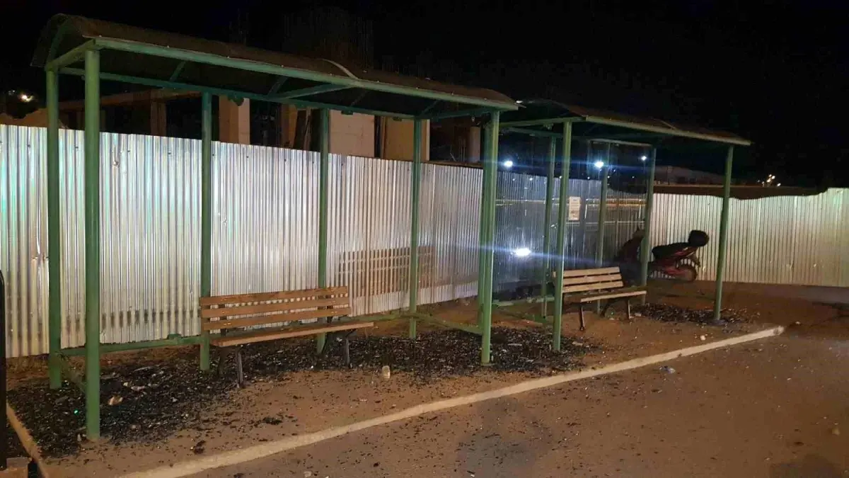Karabük'te Cam Kıran Genç Tutuklandı