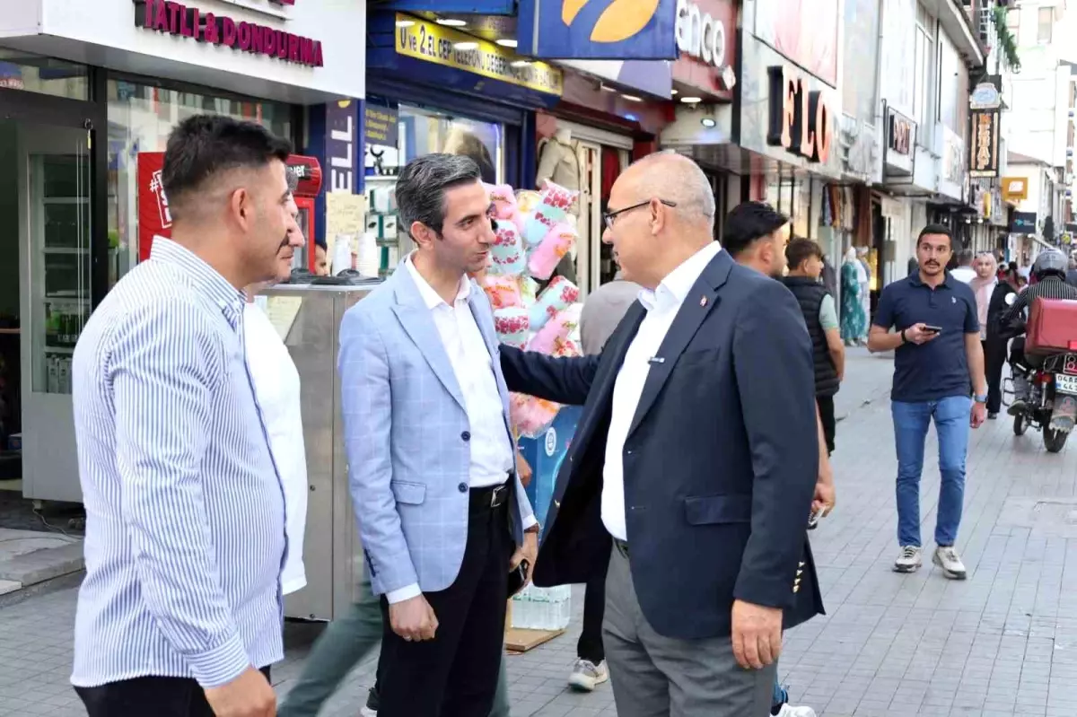Ağrı Valisi Koç, Esnafı Ziyaret Etti