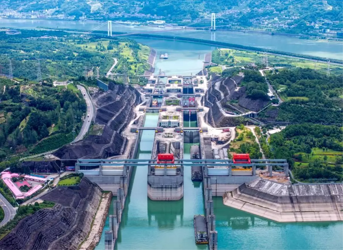 Üç Boğaz Barajı'nda Yük Taşımacılığı Yüzde 10,4 Arttı