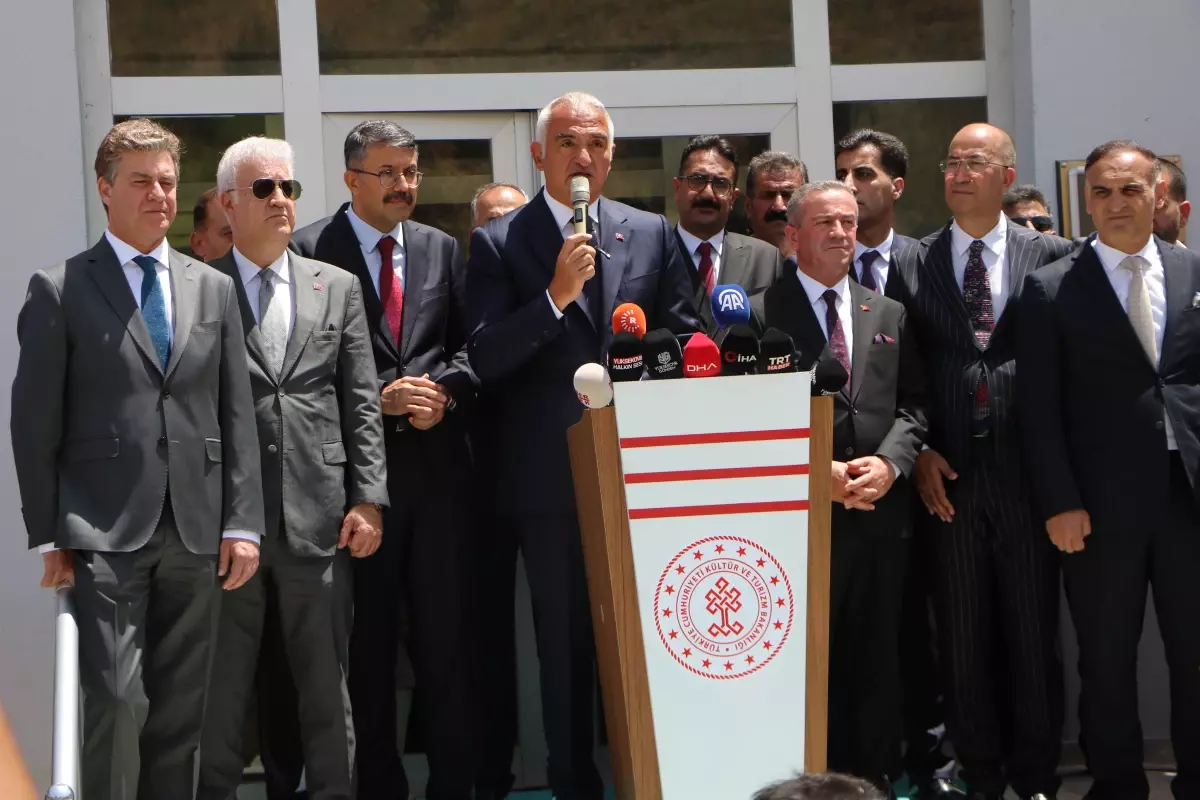 Bakan Ersoy: Terörsüz Türkiye ülkemizin önüne yepyeni kapılar açacak