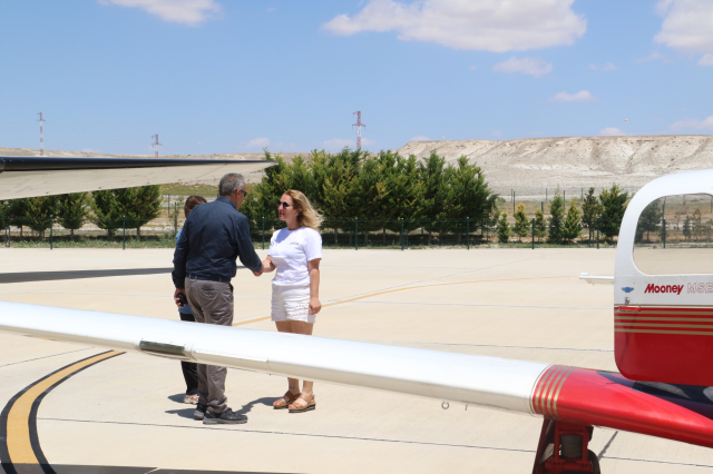 Bayburt'ta küçük uçak düştü! 2 kişiye ulaşılmaya çalışılıyor Bayburt'ta küçük uçak düştü! 2 kişiye ulaşılmaya çalışılıyor