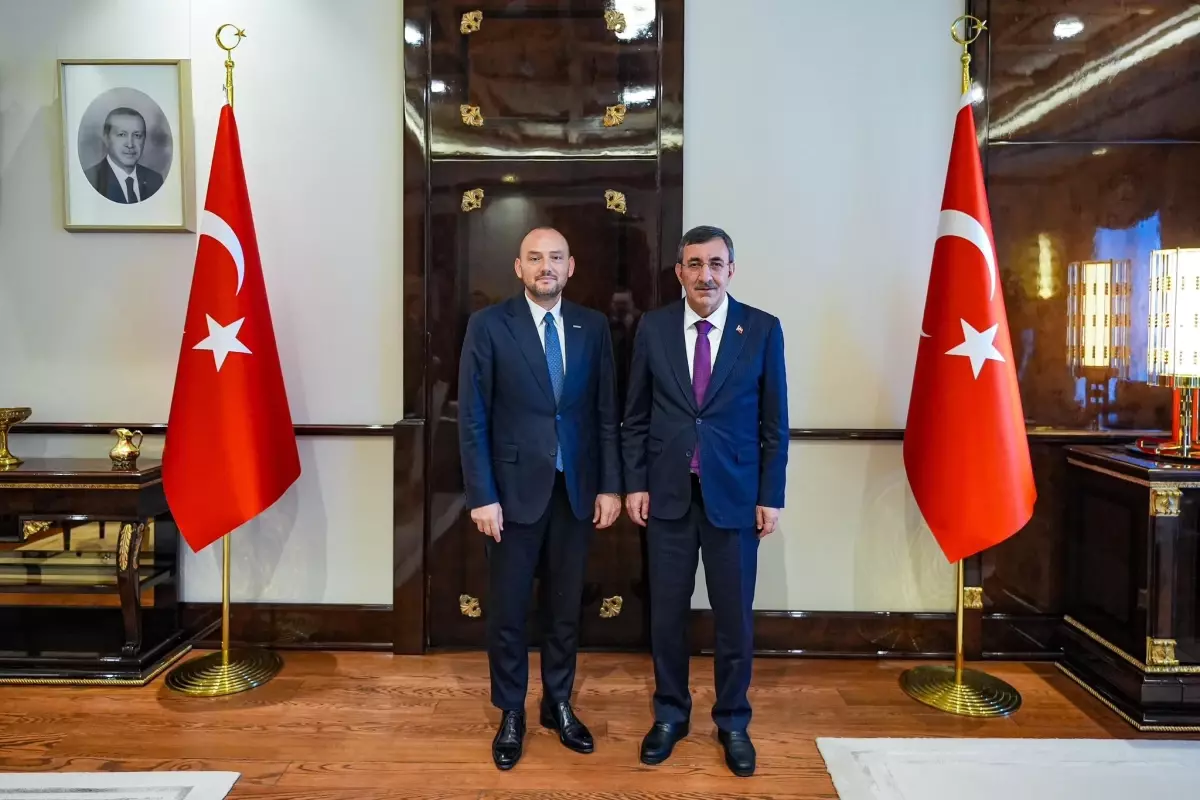 Cumhurbaşkanı Yardımcısı Yılmaz, MÜSİAD Yönetimini Kabul Etti