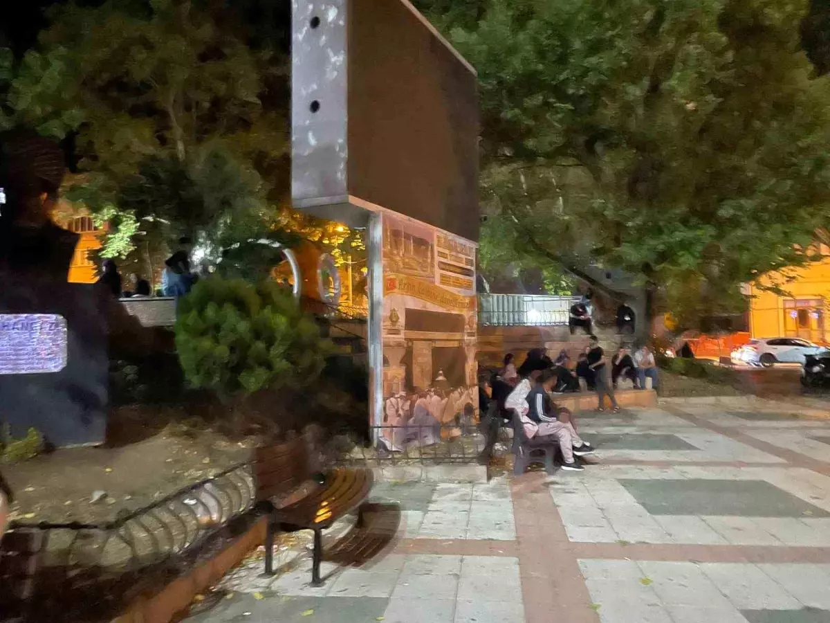 Bursa'da Art Arda Gelen Depremler Panik Yarattı