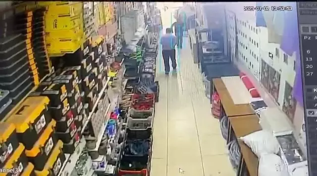 Earthquake of 4.3 Magnitude in Bursa: Terrifying Moments While Shopping