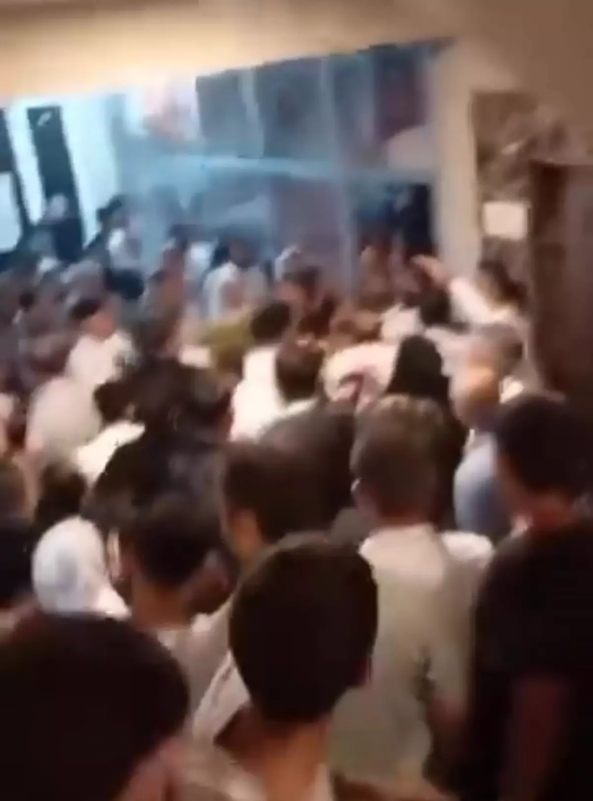 Bursa'da Düğün Salonunda Kavga: Polise İhbar ve Müdahale