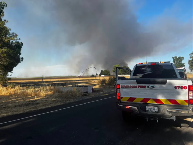 Large explosion at a fireworks factory: Fire engulfed 80 acres