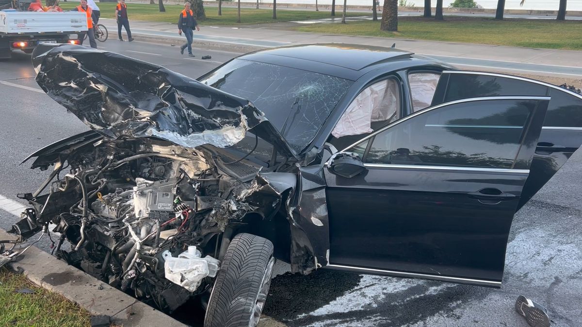 Kartal'da Trafik Kazası: 1'i Ağır 3 Yaralı