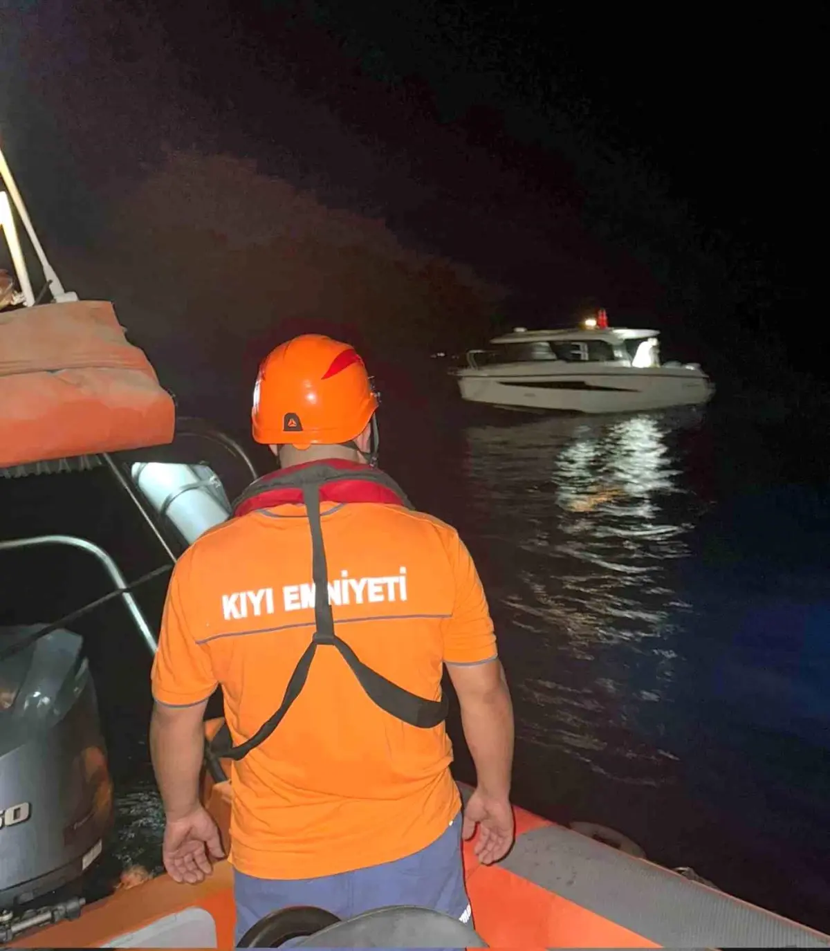 Marmaris Açıklarında Sürüklenen Tekne Kıyı Emniyeti Tarafından Kurtarıldı
