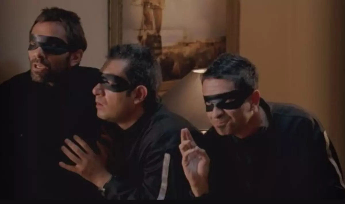 Maskeli Beşler İntikam Peşinde filmi oyuncuları kim, konusu ne, sonu nasıl bitiyor? Maskeli Beşler İntikam Peşinde filmi ne zaman, nerede çekildi?