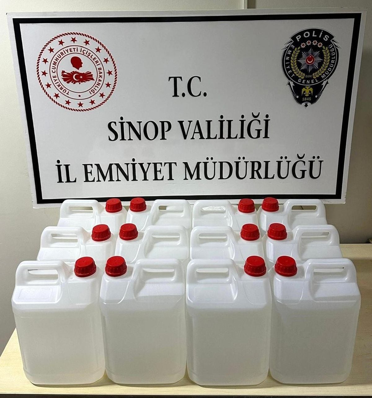 Sinop'ta 60 Litre Etil Alkol Ele Geçirildi