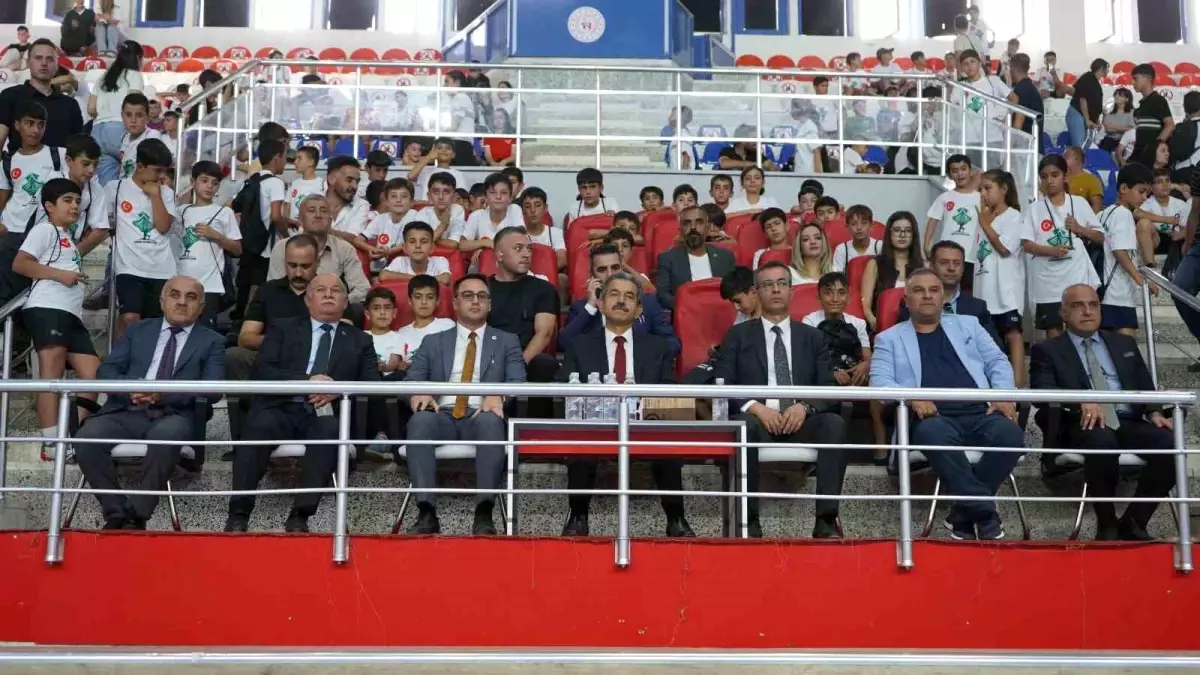 Şırnak'ta Gençlik ve Spor Bakanlığı'nın Spor Okulları Açıldı