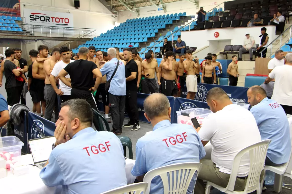 664. Tarihi Kırkpınar Yağlı Güreşleri'ne 762 Pehlivan Kayıt Yaptırdı