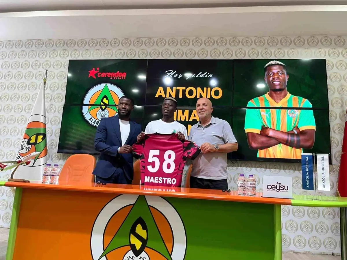 Corendon Alanyaspor, Maestro ile 4 Yıllık Sözleşme İmzaladı