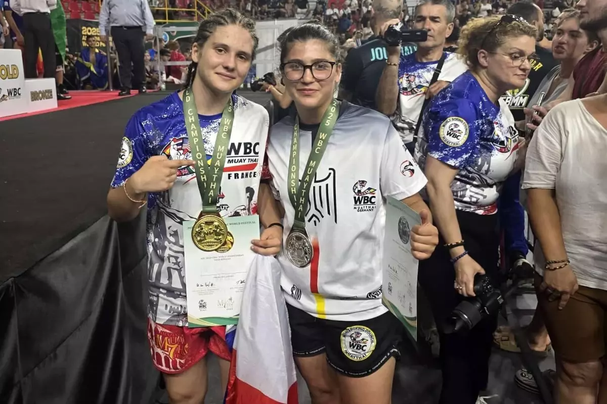Alaşehirli Sporcu Dünya Muaythai Şampiyonasında Gümüş Madalya Kazandı
