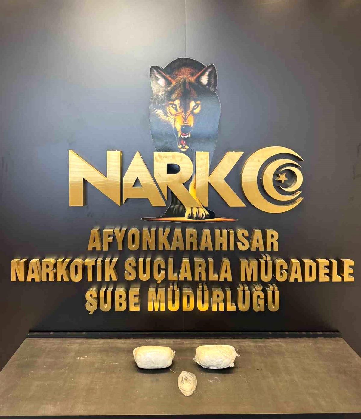 Afyonkarahisar'da Uyuşturucu Operasyonu: 1 Kilo 126 Gram Ele Geçirildi