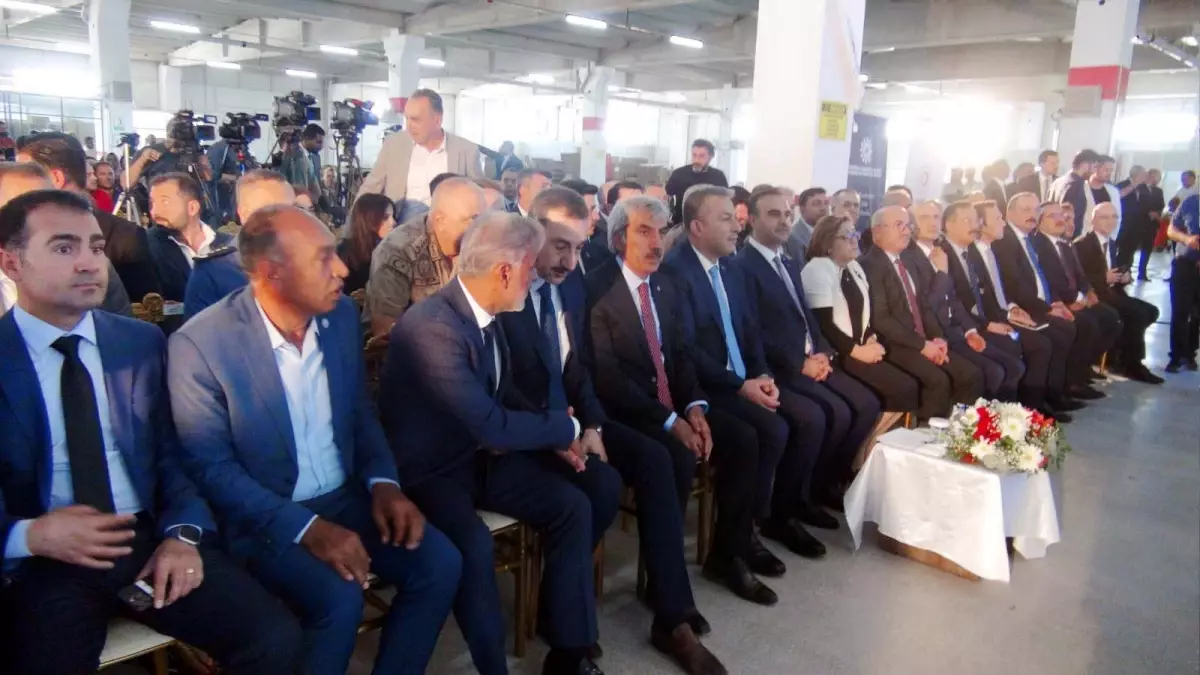 Bakan Kacır: Kilis'te Yeşil Geçiş Projesi ile Yeni İstihdam Fırsatları