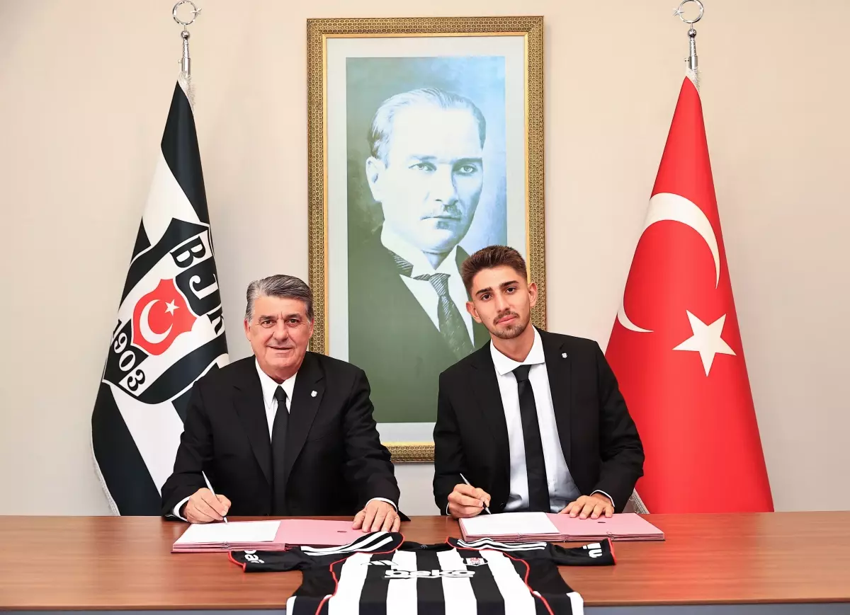 Beşiktaş, Demir Ege Tıknaz'ın Sözleşmesini Uzattı