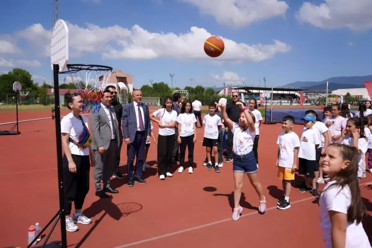 Bolu'da GSB Spor Okulları Açıldı