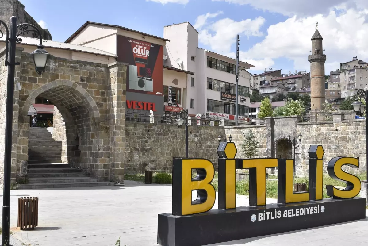 Doğu Anadolu'daki Tarihi Eserler Turizme Kazandırılıyor