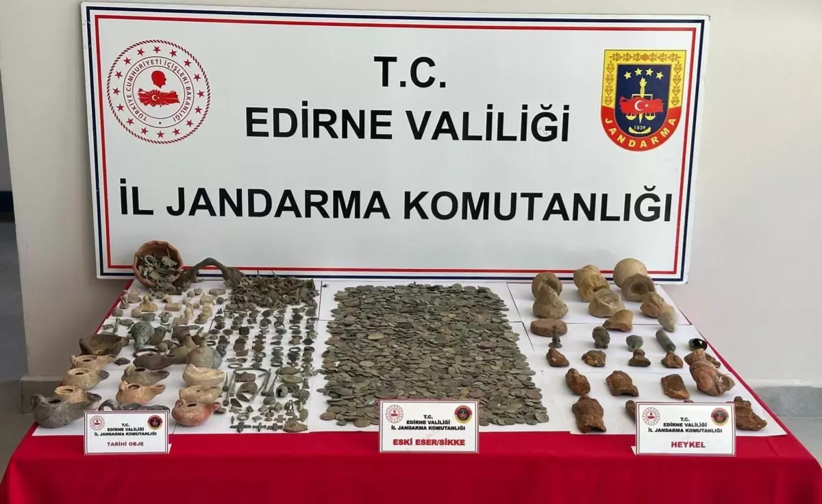 Keşan'da Tarihi Eser Operasyonu: 4bin 564 Parça Ele Geçirildi
