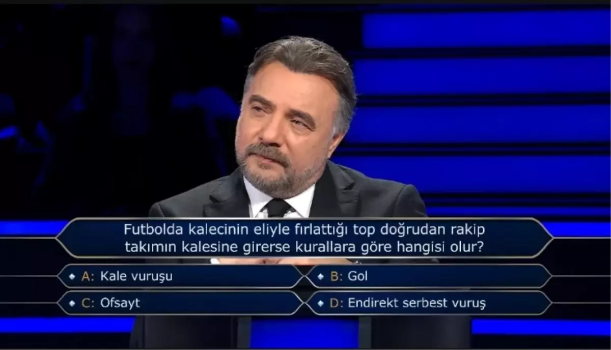 Kaleci eliyle gol atabilir mi, kaleci elle gol atabilir mi?